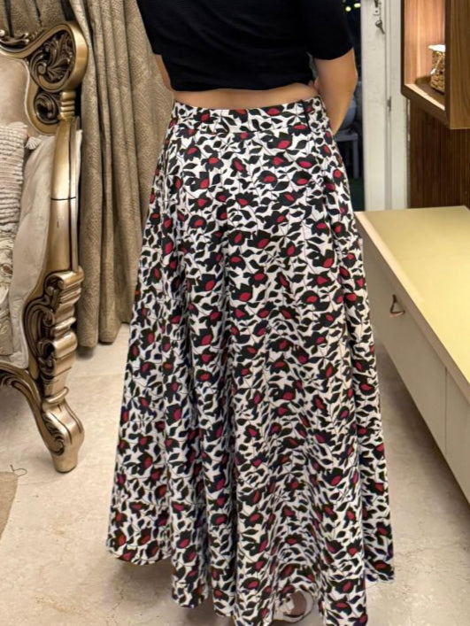 Women's Black Crop Top with Printed Flared Skirt