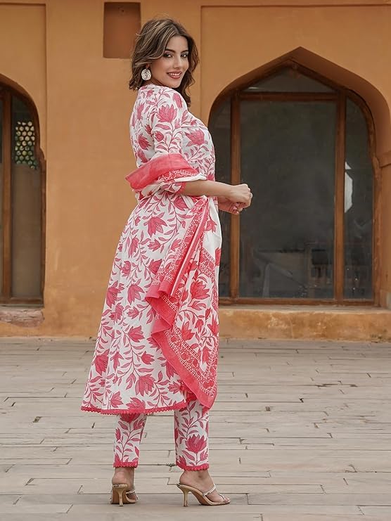 LookMark Women's Cotton Blend Kurta Set