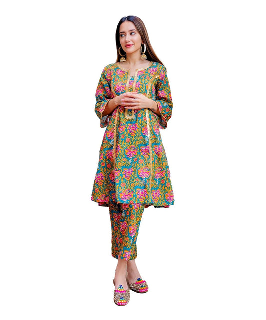 LookMark Women's Cotton Blend Floral Printed Kurta Pant Set Suitable for Every Indian Occasion