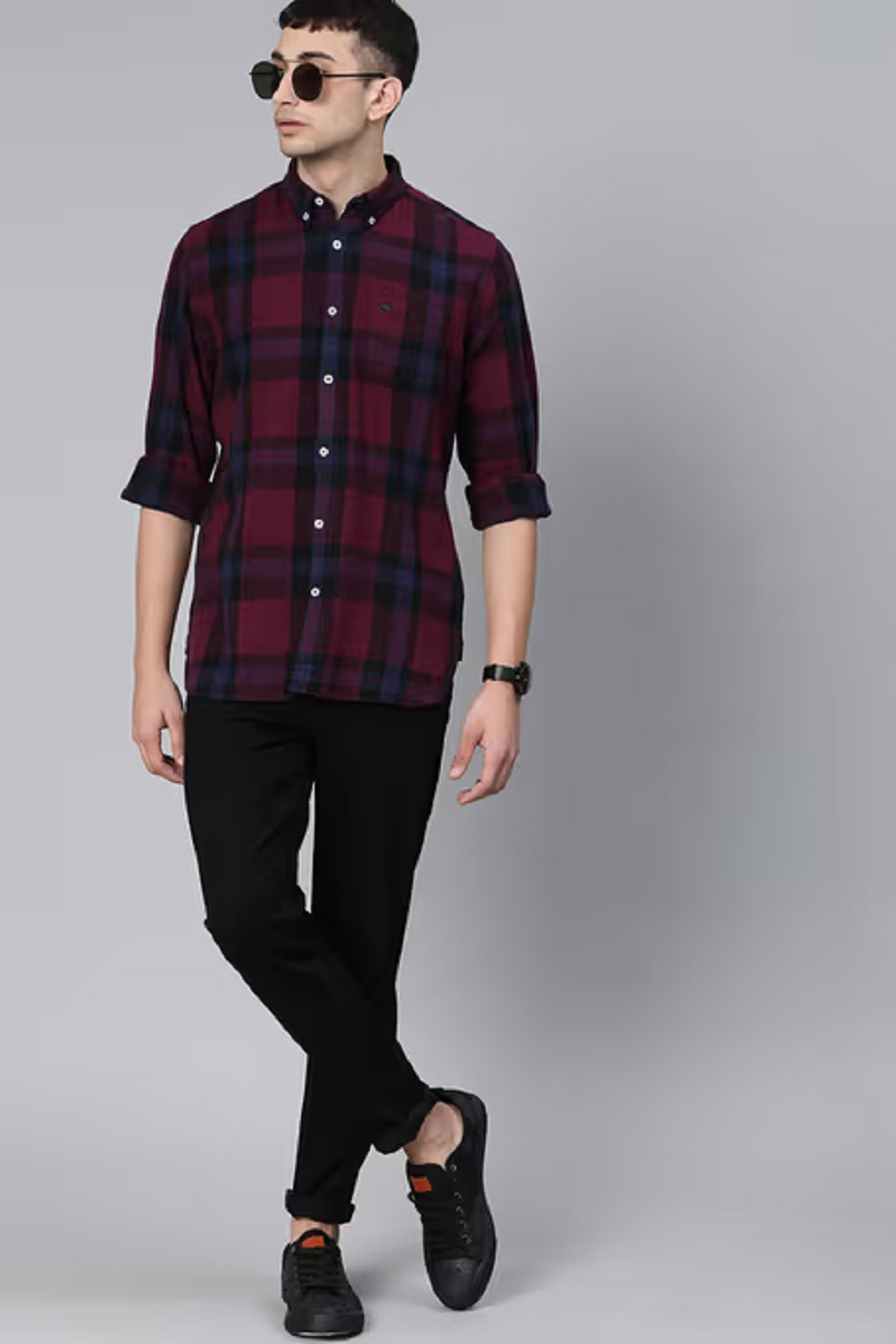 Men Slim Fit Checkered Cut Away Collar Casual Shirt