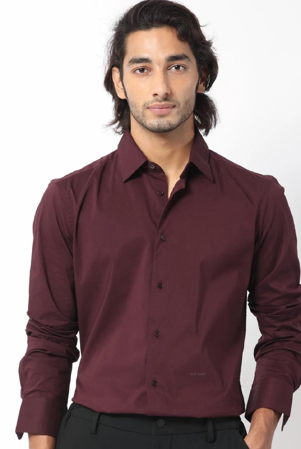 Men Tailored Fit Shirt with Spread Collar