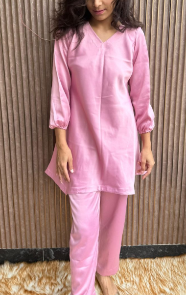 Women's Pink Solid Co-Ord Set with Kurta & Pants