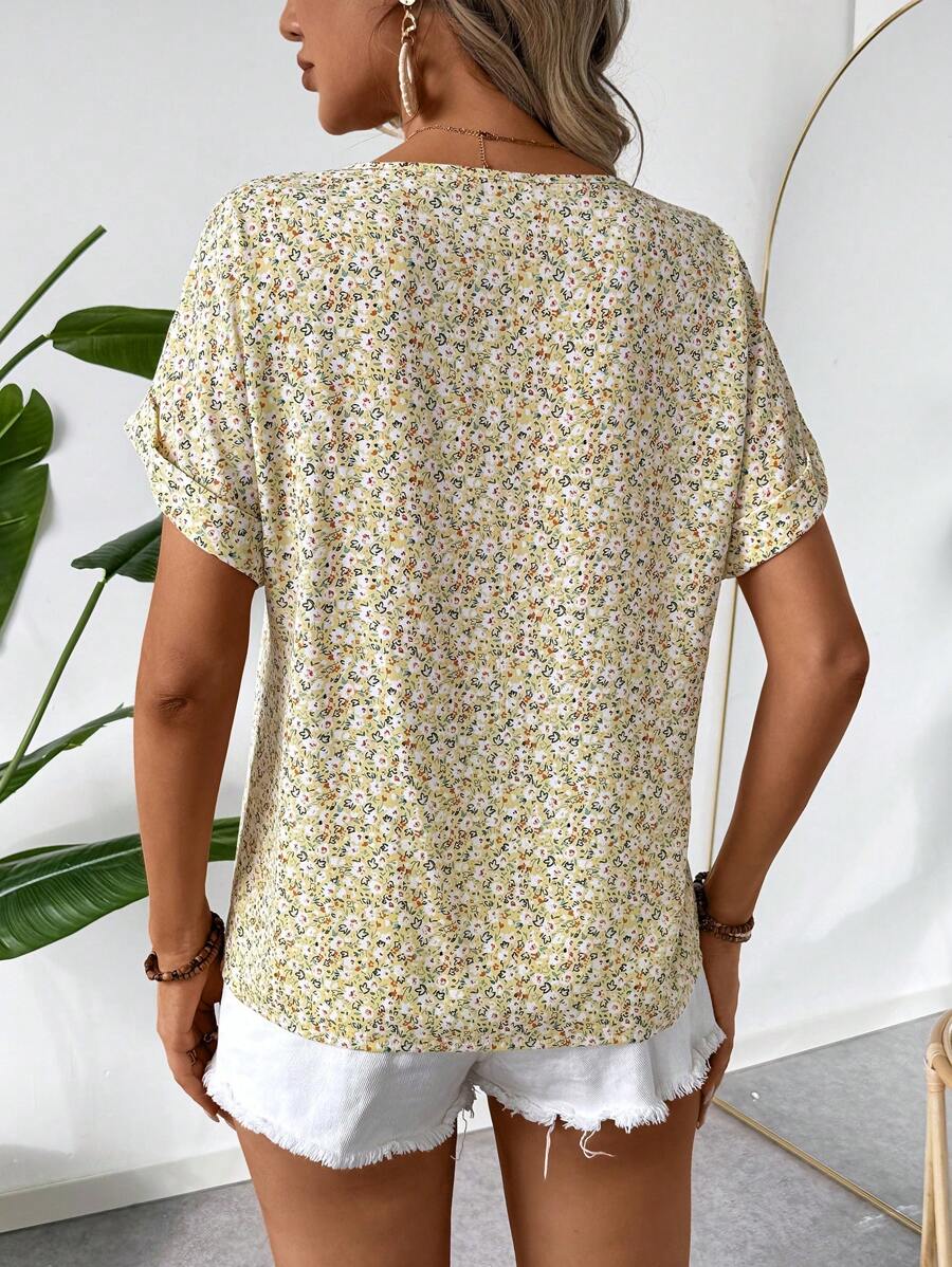 WesternStitchAbstract Stripe Print Rolled-Up Short Sleeves Round Neckline Relaxed Fit Top For Women & Girls