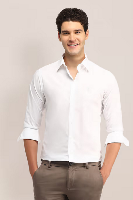 U.S. POLO ASSN.  Men Tailored Fit Solid Spread Collar Casual Shirt