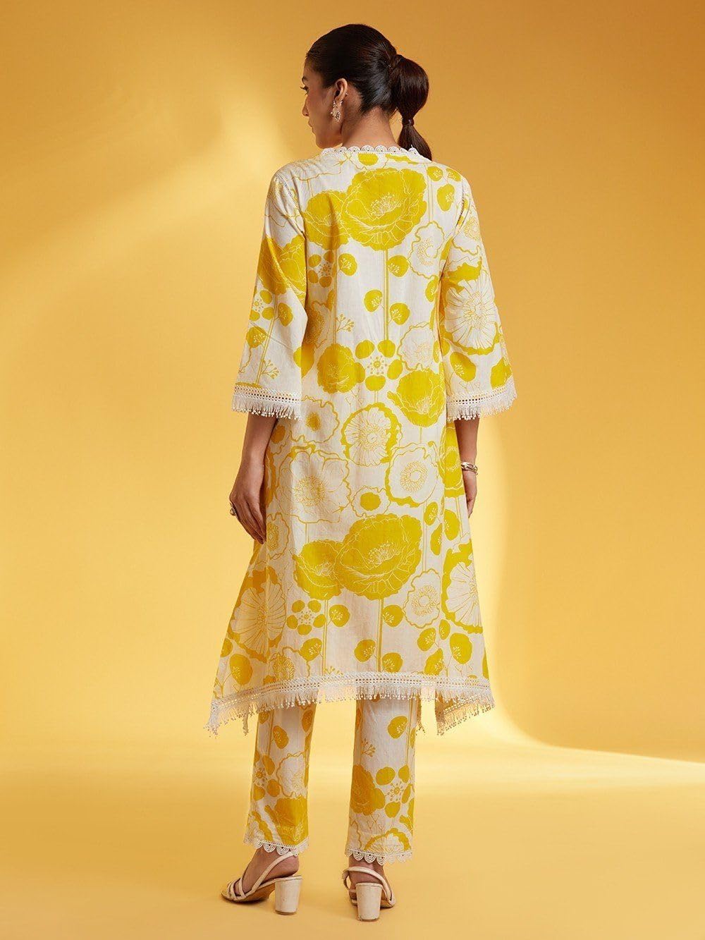 LookMark Women's Cotton Blend Floral Kurta Set