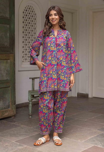 LookMark Women's Kurta Ethnic Finesse Redefined: Add a Touch of Grace to Your Wardrobe with Our Cotton Blend Printed Kurti Pant Sets