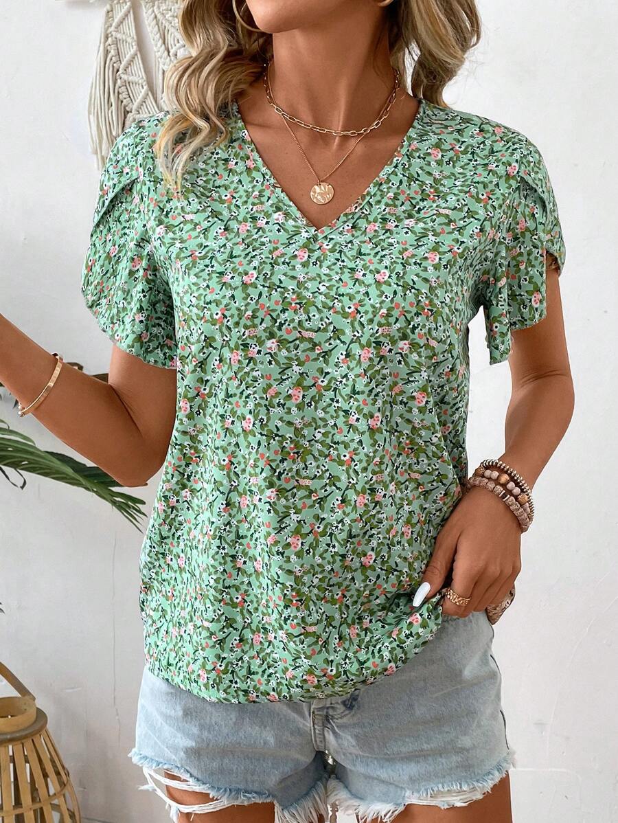 WesternStitchPrint Rolled-Up Short Sleeves Round Neckline Relaxed Fit Top For Women & Girls 