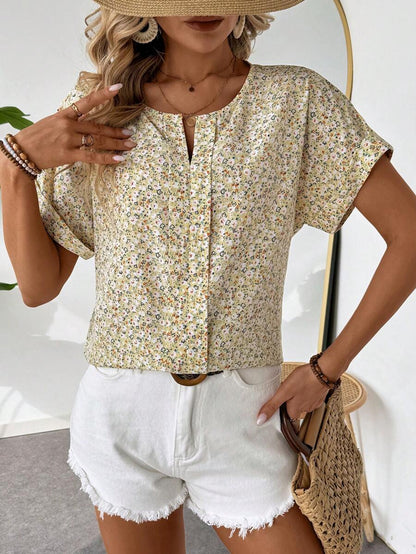 WesternStitchAbstract Stripe Print Rolled-Up Short Sleeves Round Neckline Relaxed Fit Top For Women & Girls 